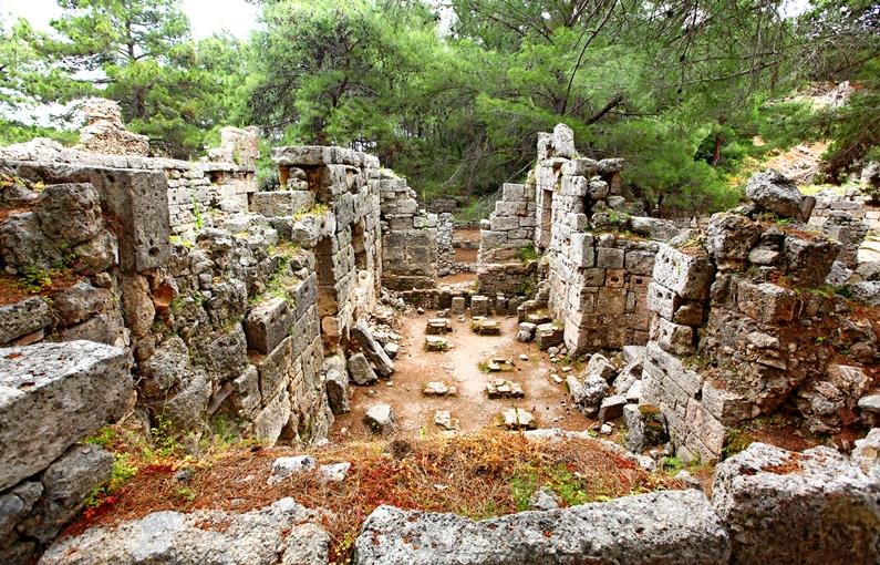 The ruins of Phaselis Ancient City / Phaselis Ancient City ruins.
