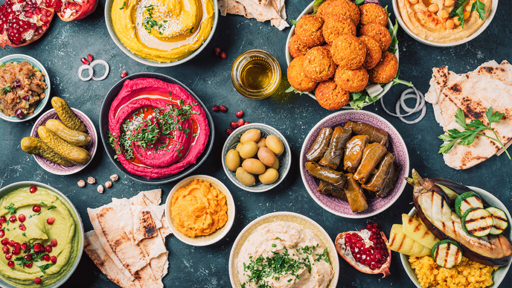 Likya Gastronomisi: geleneksel zeytinyağlı meze sofrası.
